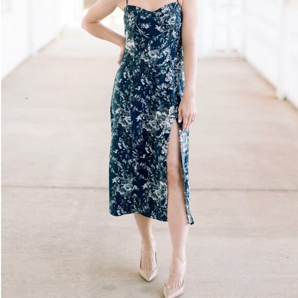 Abercrombie & Fitch A&F Luxe Crepe High-Slit Midi Dress XS Petite Blue Floral - Picture 5 of 5